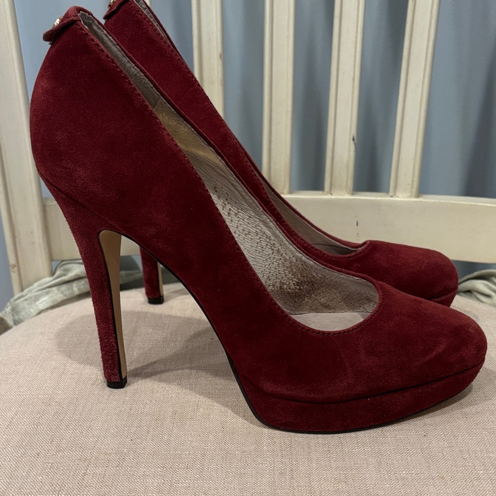 MICHAEL Michael Kors Deep Burgundy Suede High Heels - Picture 4 of 5